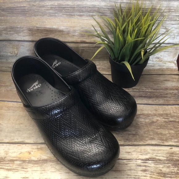 dansko 43 women's shoes